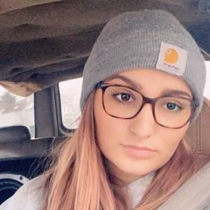 Meet your Posher, Casey